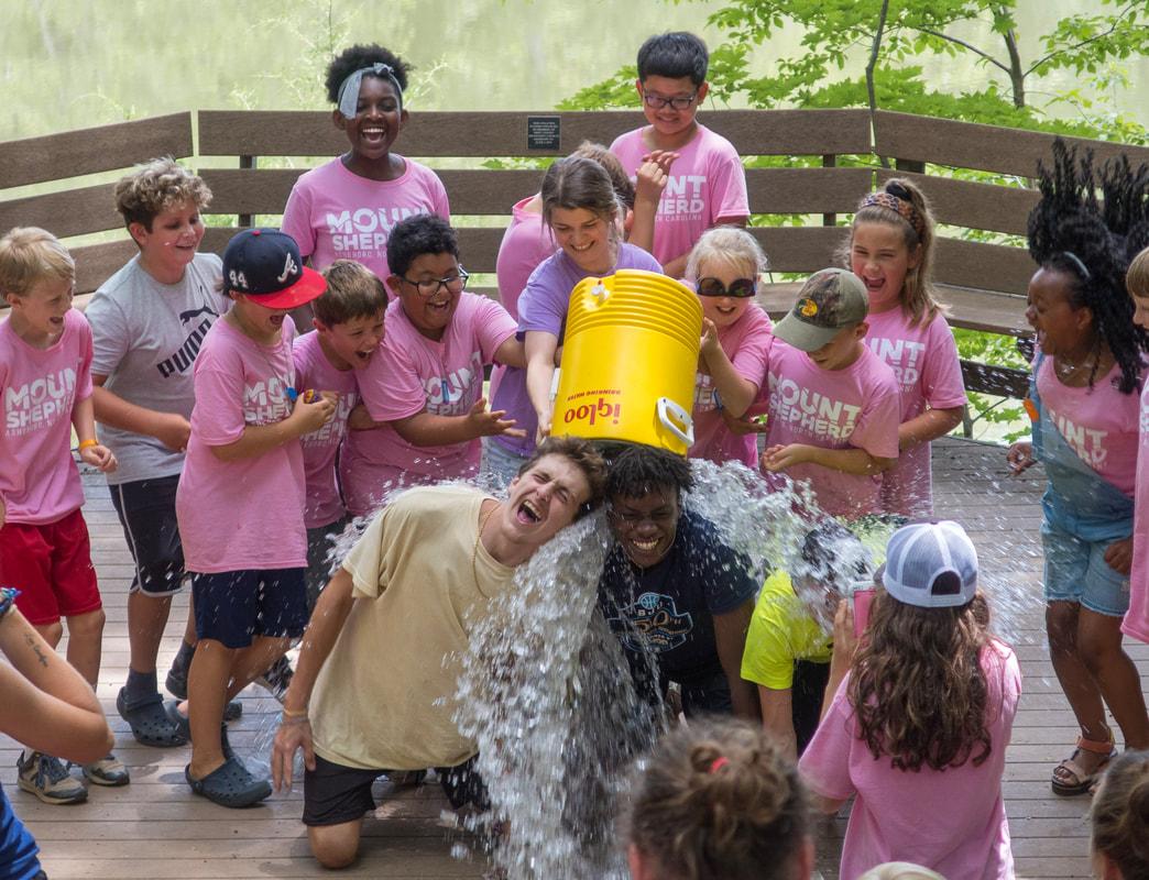 summer-staff-opportunities.jpg image Staff Photo 1